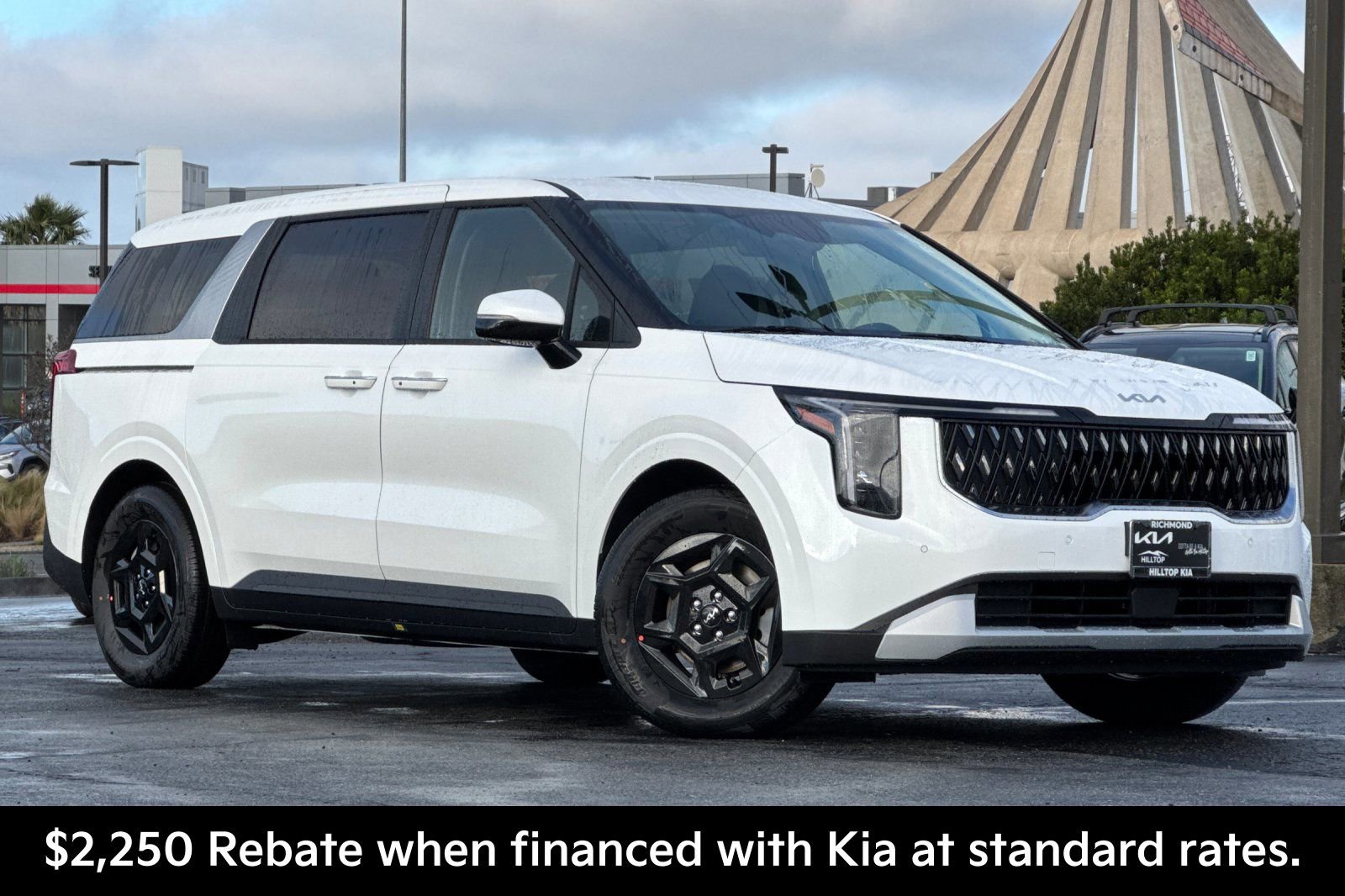 New 2026 Kia Carnival FWD image 2