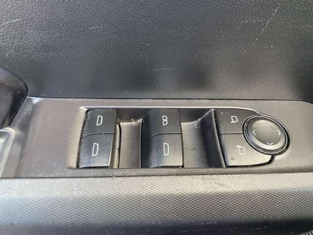 Used 2023 Chevrolet Colorado LT w/ LT Convenience Package II AWD/4WD image 17
