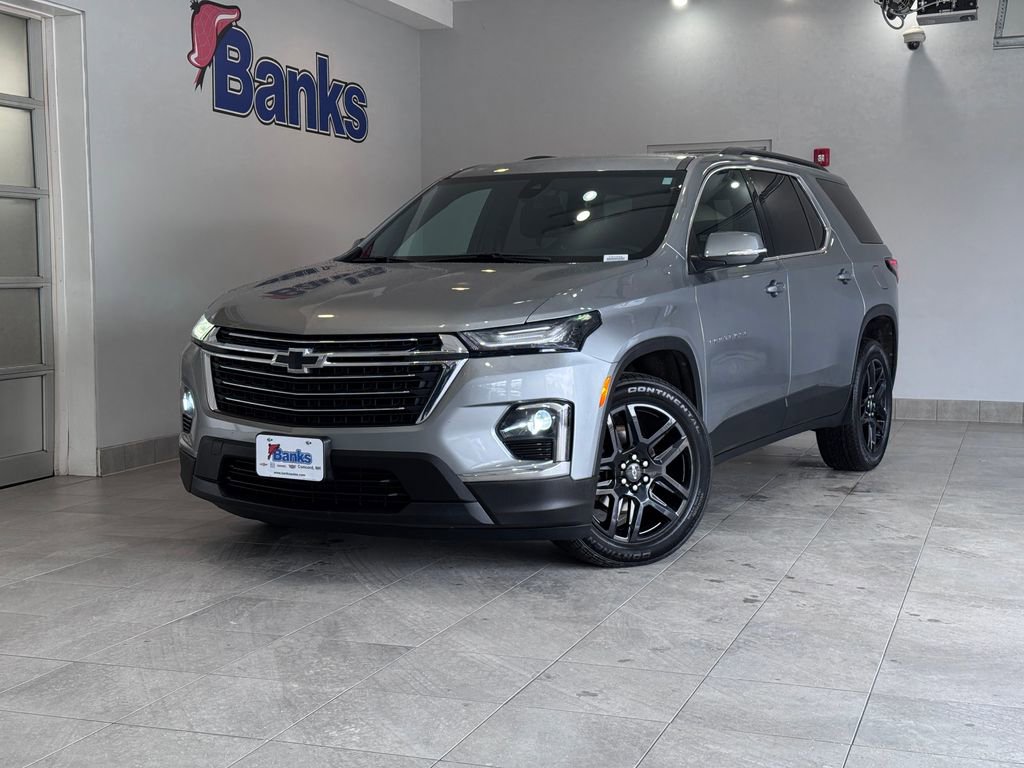Certified 2023 Chevrolet Traverse LT w/ LPO, Floor Liner Package AWD/4WD image 2