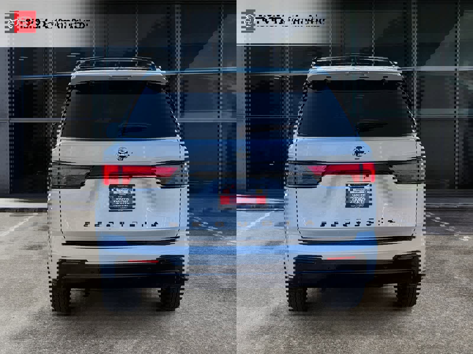 Used 2023 Toyota Sequoia Platinum image 11