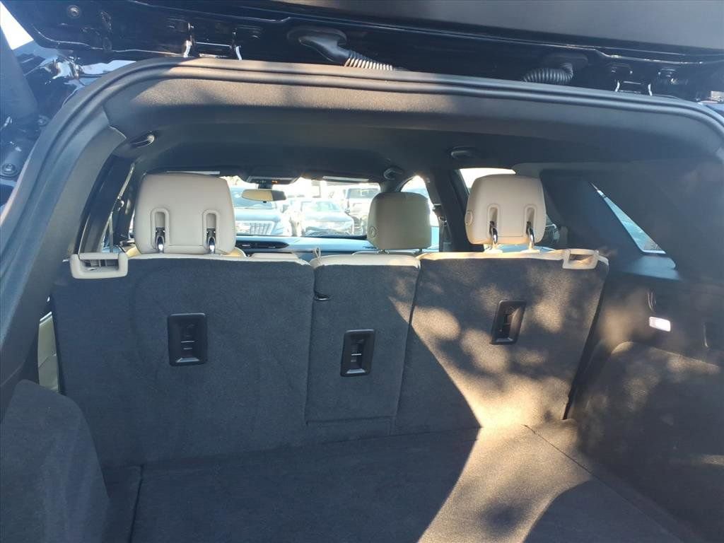 Used 2019 Cadillac XT5 FWD image 10