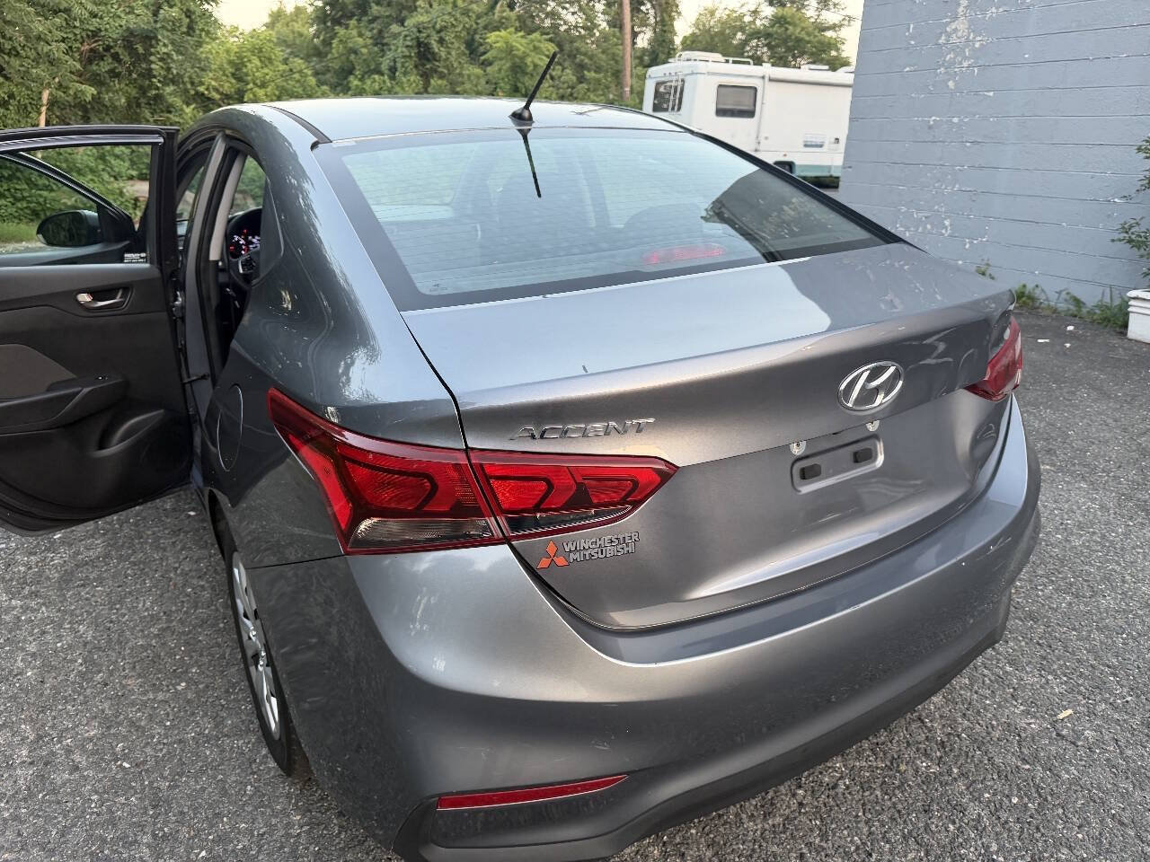 Used 2019 Hyundai Accent SE FWD image 5