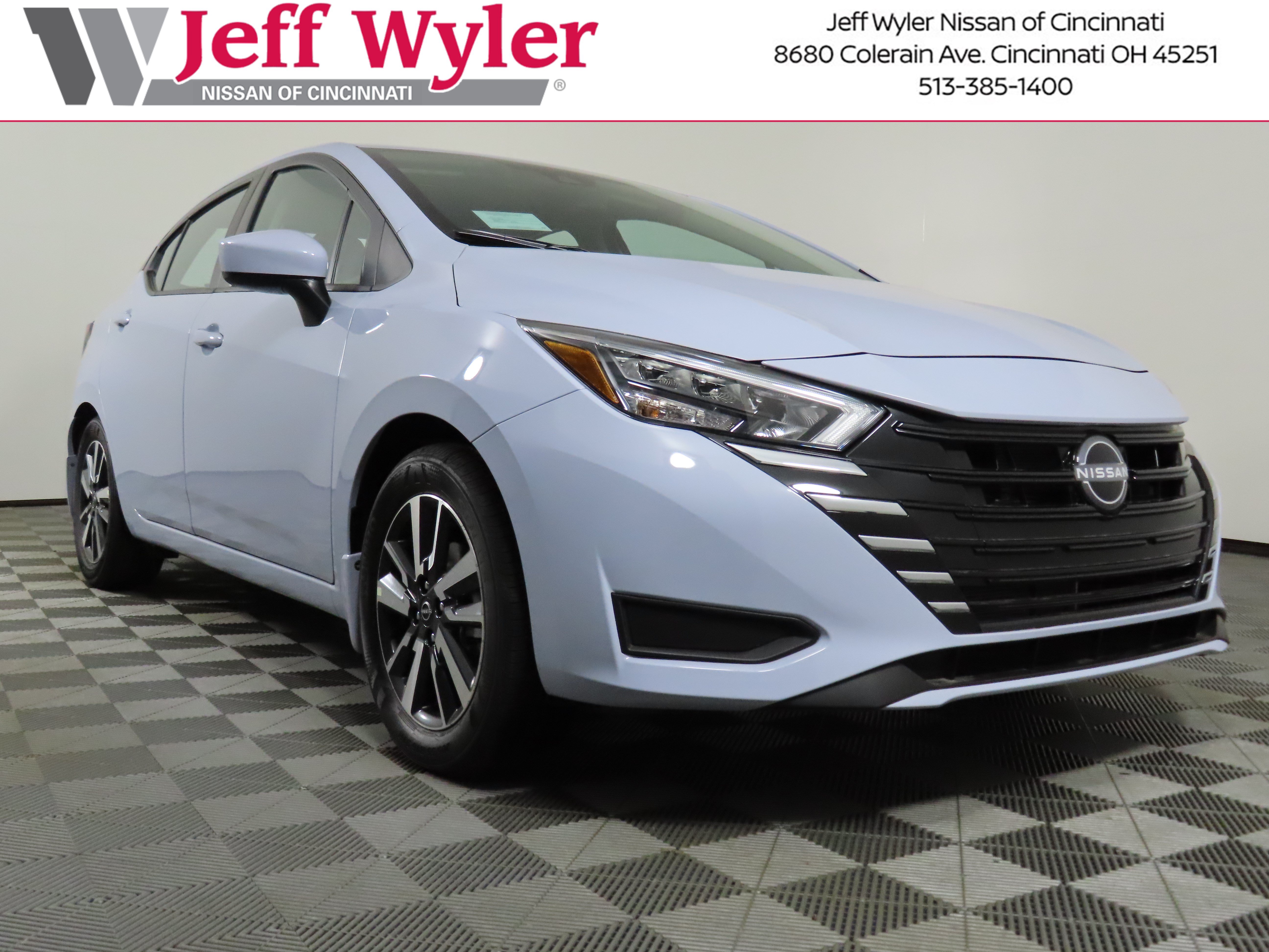New 2025 Nissan Versa SV w/ Electronics Package