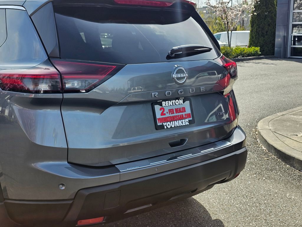 New 2026 Nissan Rogue SV image 10
