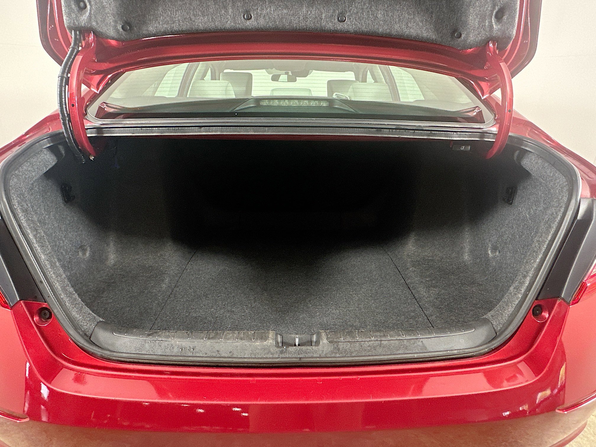 Used 2018 Honda Accord LX image 27