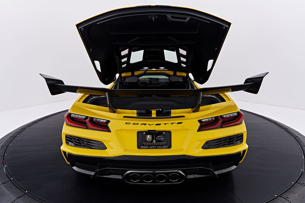 Used 2026 Chevrolet Corvette ZR1 w/ ZR1 Carbon Fiber Aero Package RWD image 45