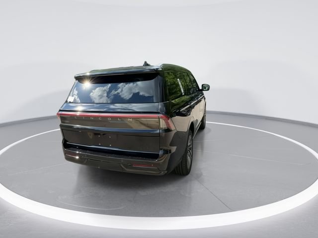 New 2026 Lincoln Navigator Reserve AWD/4WD image 7