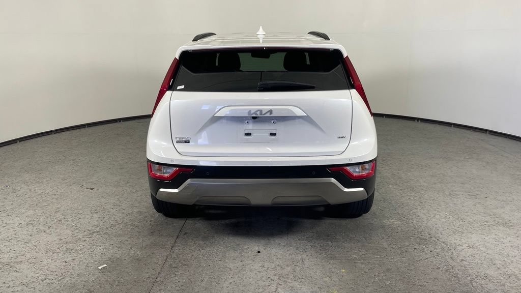 Used 2024 Kia Niro EX Touring FWD image 4