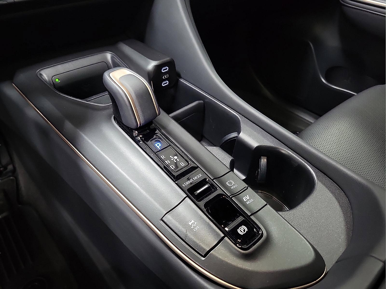 Certified 2023 Toyota Crown AWD/4WD image 18
