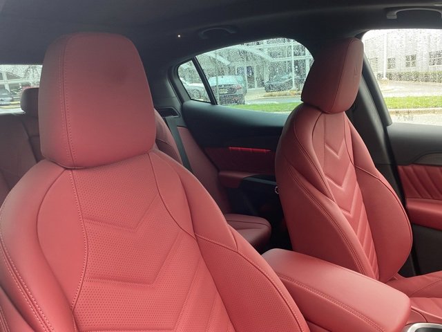 New 2025 Maserati Grecale Trofeo image 38