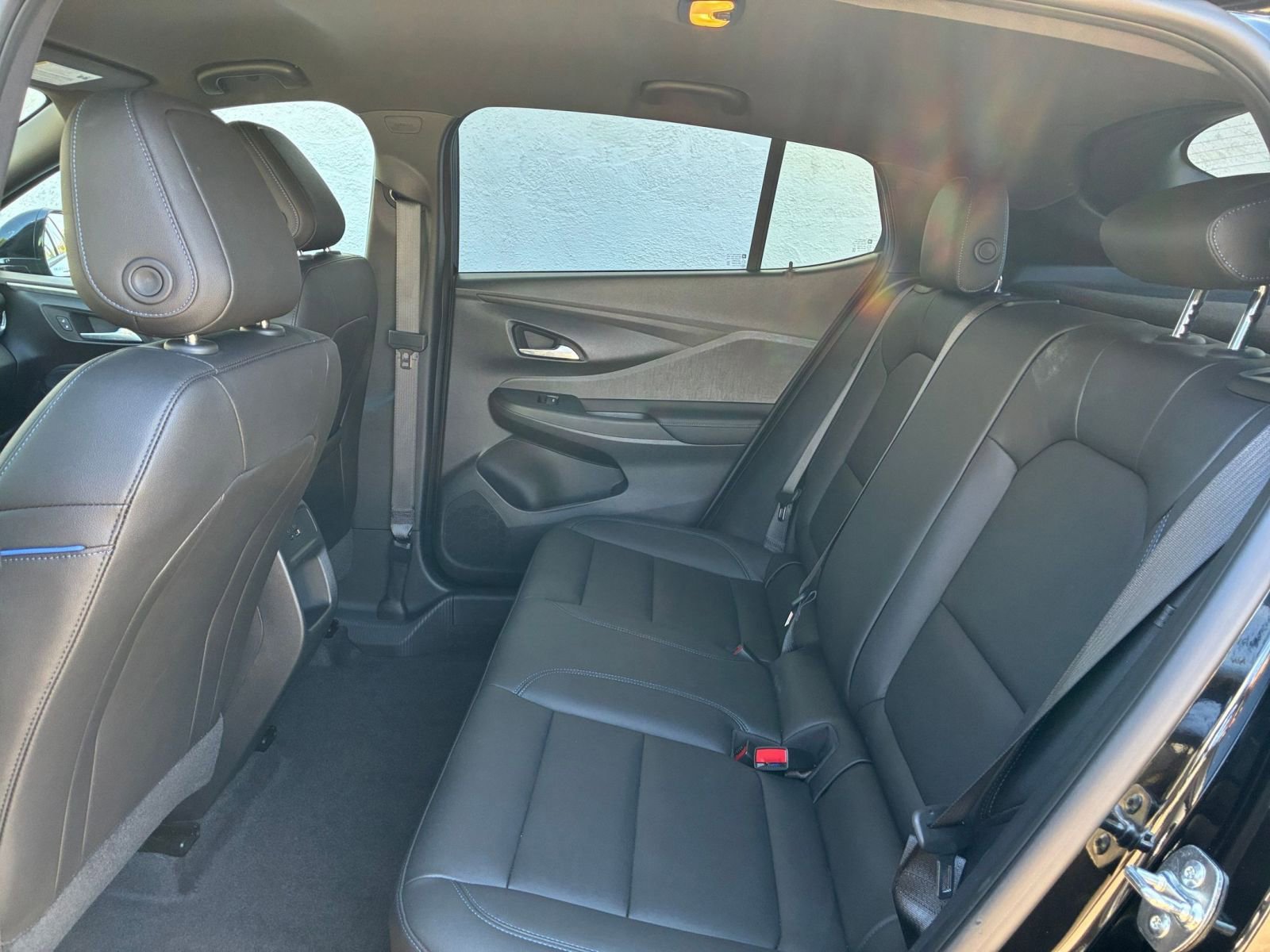 Used 2025 Buick Envista Sport Touring image 24