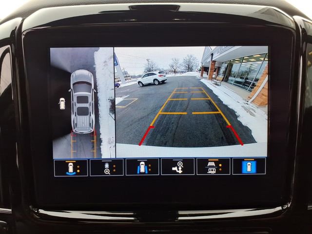 Used 2023 Chevrolet Traverse High Country w/ LPO, Floor Liner Package AWD/4WD image 18