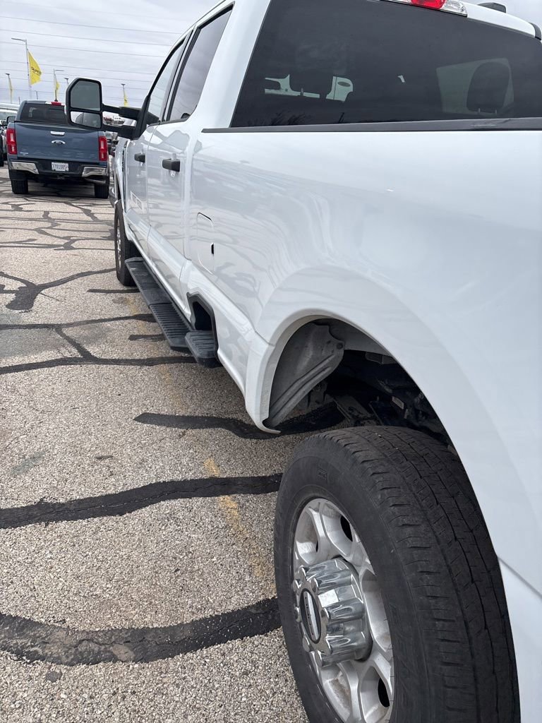 Used 2025 Ford F350 XLT image 13