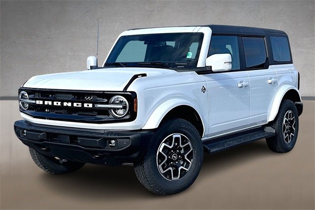New 2025 Ford Bronco Outer Banks image 1