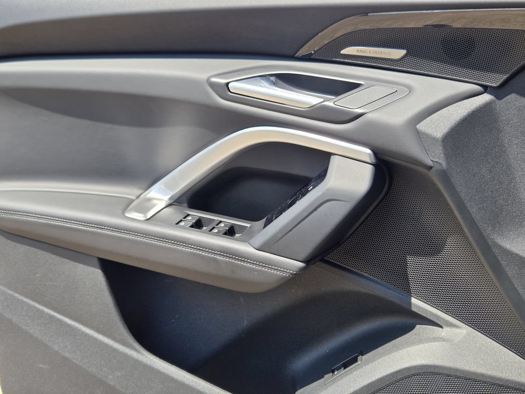 Certified 2025 Audi Q5 Premium Plus w/ Premium Plus AWD/4WD image 28