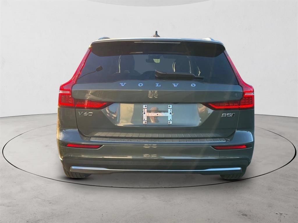 New 2026 Volvo V60 B5 Cross Country Ultra w/ Protection Package Premier AWD/4WD image 4