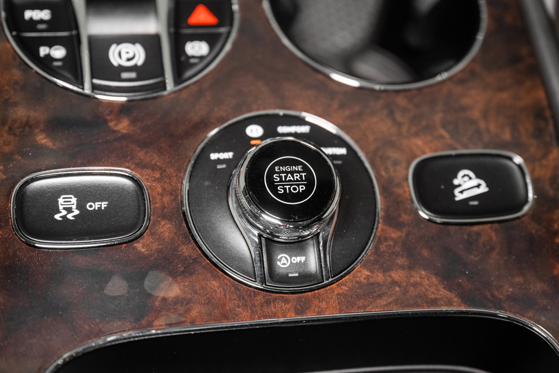 Used 2022 Bentley Bentayga image 48