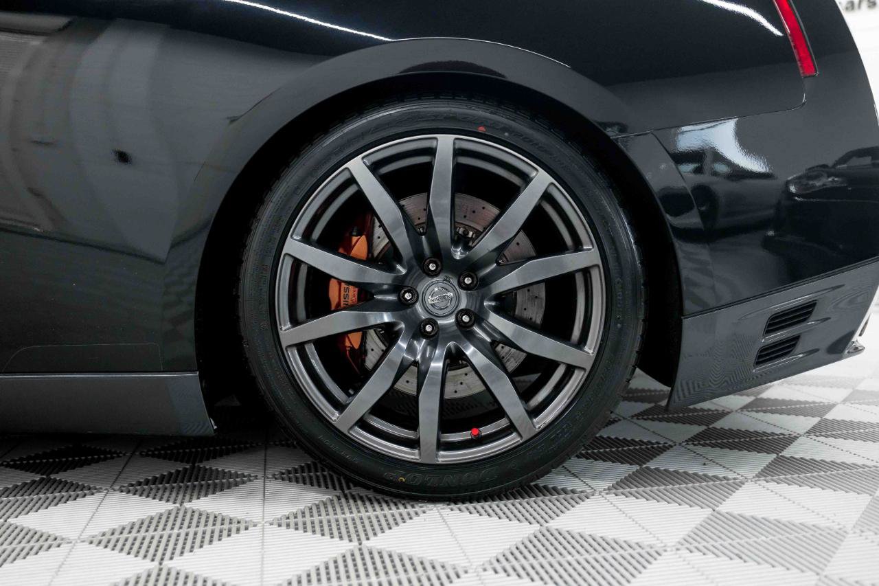 Used 2015 Nissan GT-R Premium AWD/4WD image 30