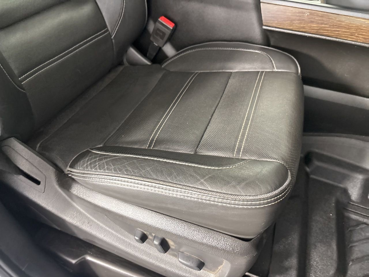 Used 2019 GMC Sierra 2500 Denali image 27