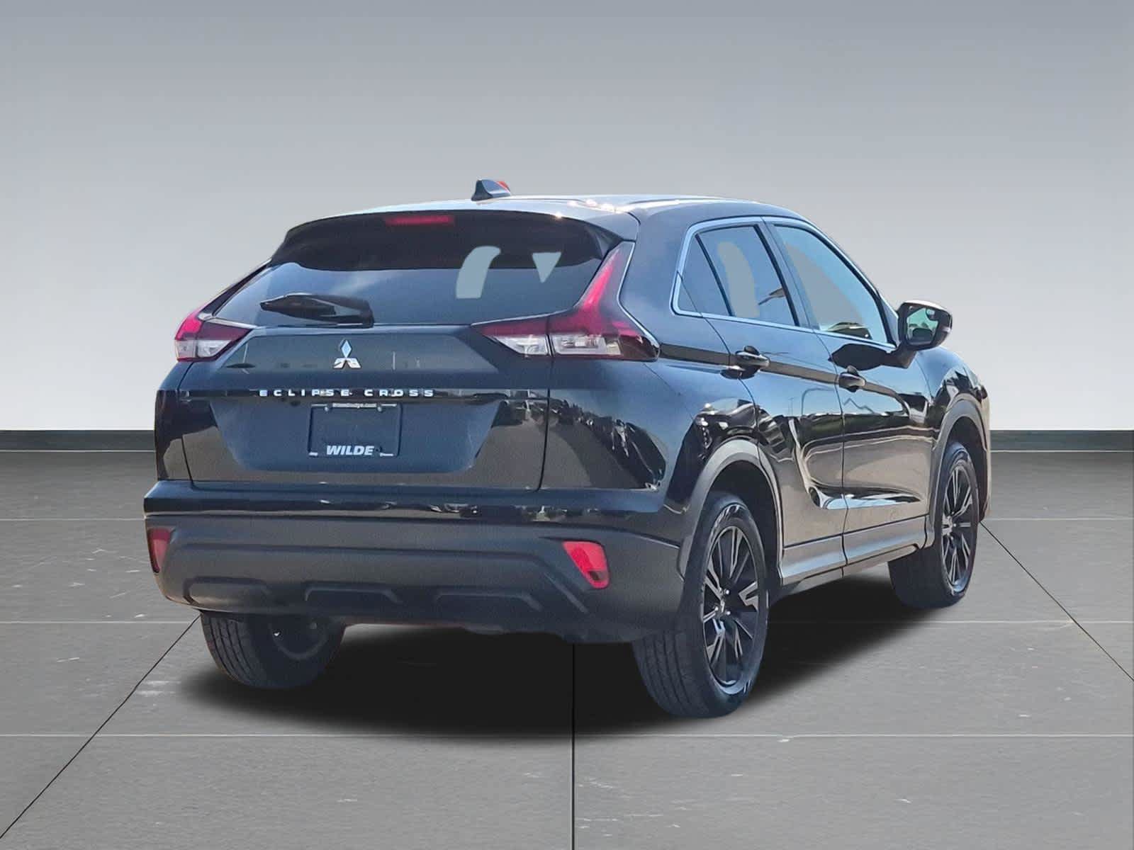 Used 2023 Mitsubishi Eclipse Cross LE AWD/4WD image 6