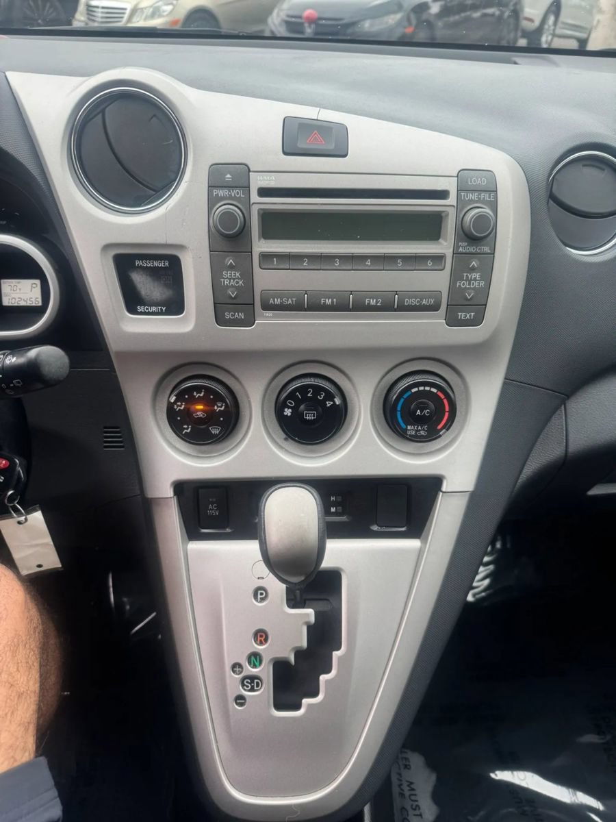 Used 2009 Toyota Matrix S FWD image 23