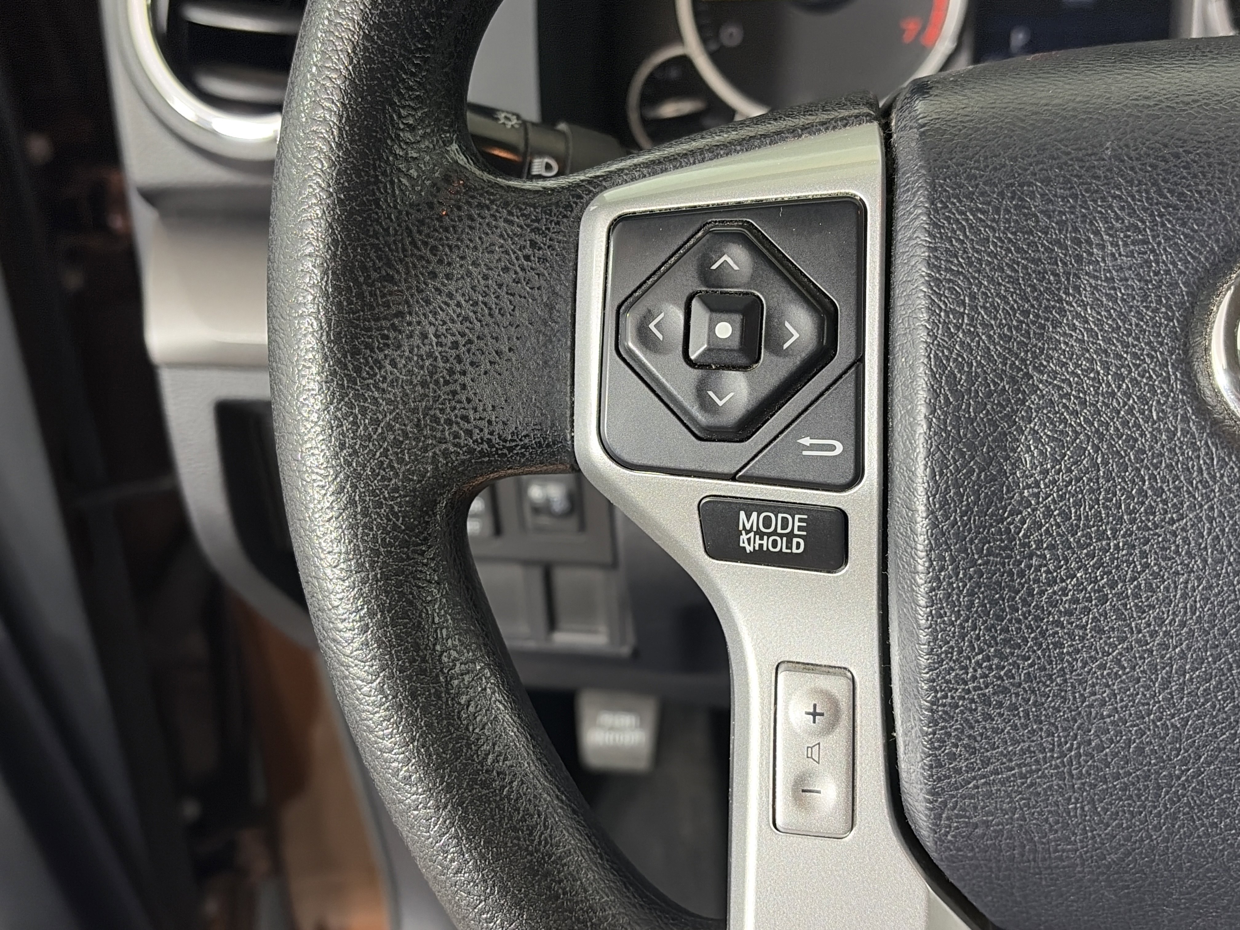 Used 2017 Toyota Tundra SR5 image 28