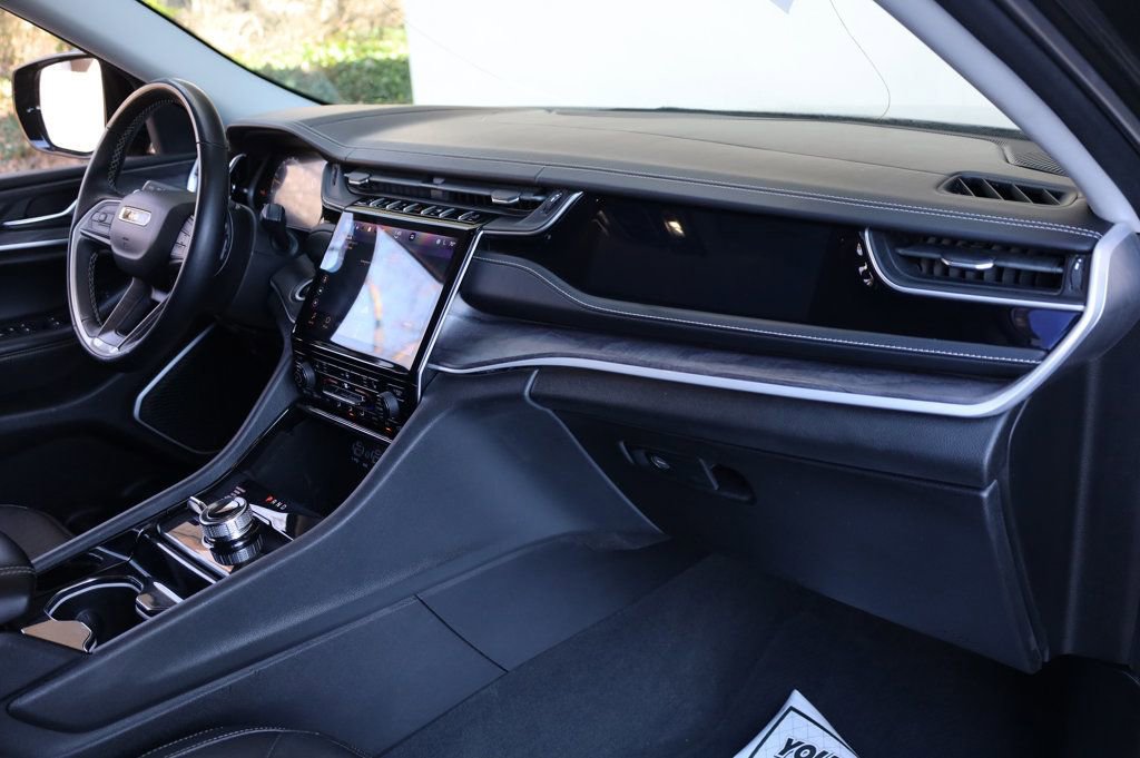 Used 2022 Jeep Grand Cherokee L Limited w/ Trailer Tow Group (B) image 26