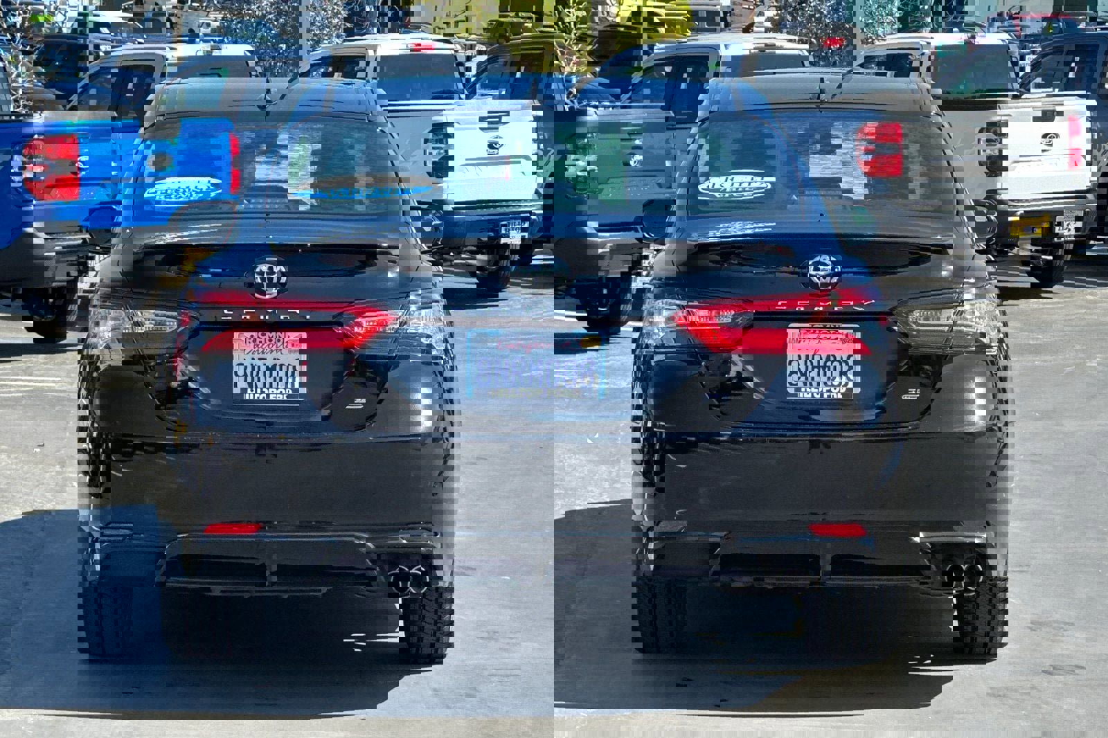 Used 2020 Toyota Camry SE image 7