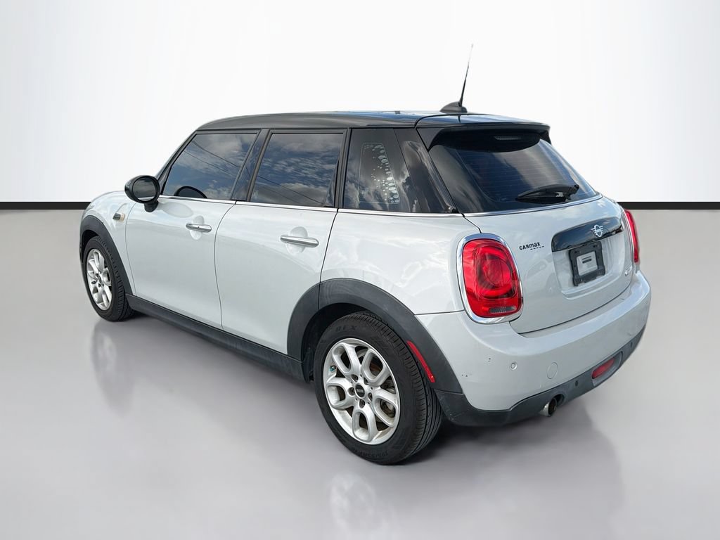 Used 2019 MINI Cooper 4-Door Hardtop FWD image 5
