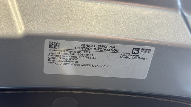 Used 2025 Chevrolet Traverse LT FWD image 31