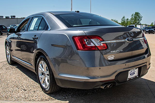 Used 2011 Ford Taurus SEL w/ 201A Rapid Spec Order Code FWD image 3