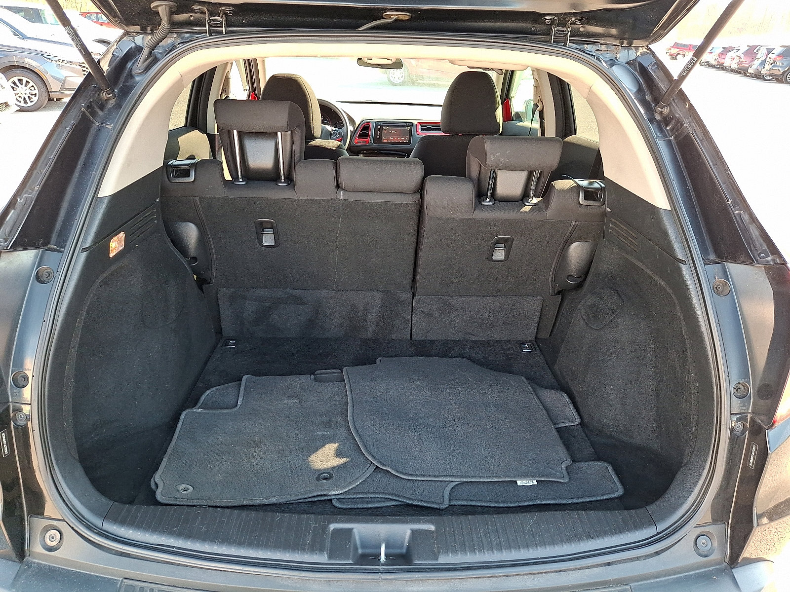 Used 2018 Honda HR-V EX image 29