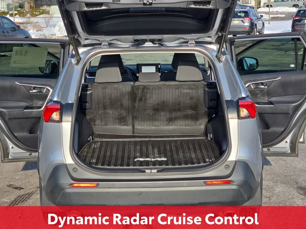 Certified 2021 Toyota RAV4 XLE image 15