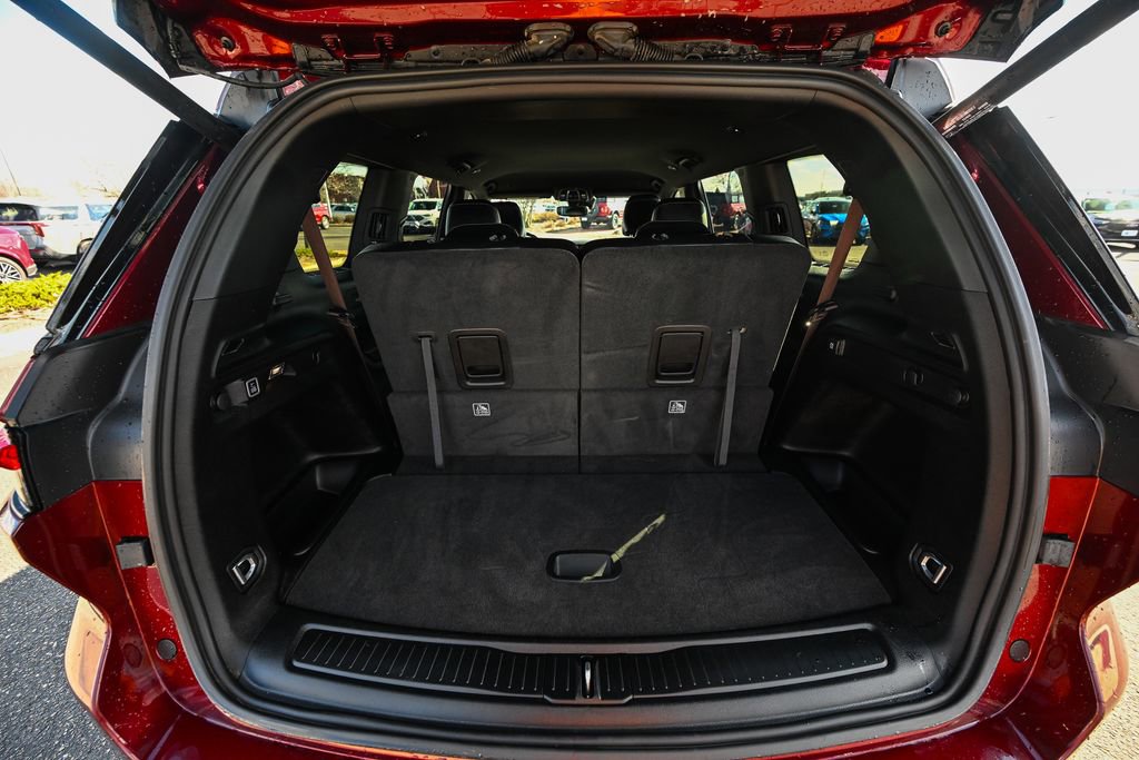 Used 2023 Jeep Grand Cherokee L Laredo image 17