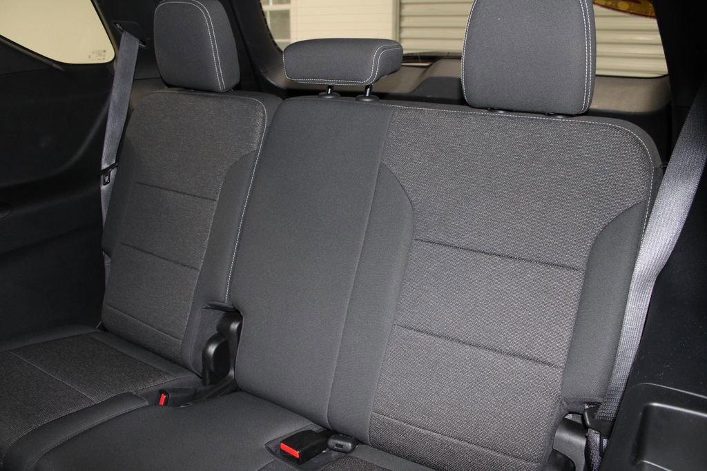 Used 2024 Chevrolet Traverse LT image 24