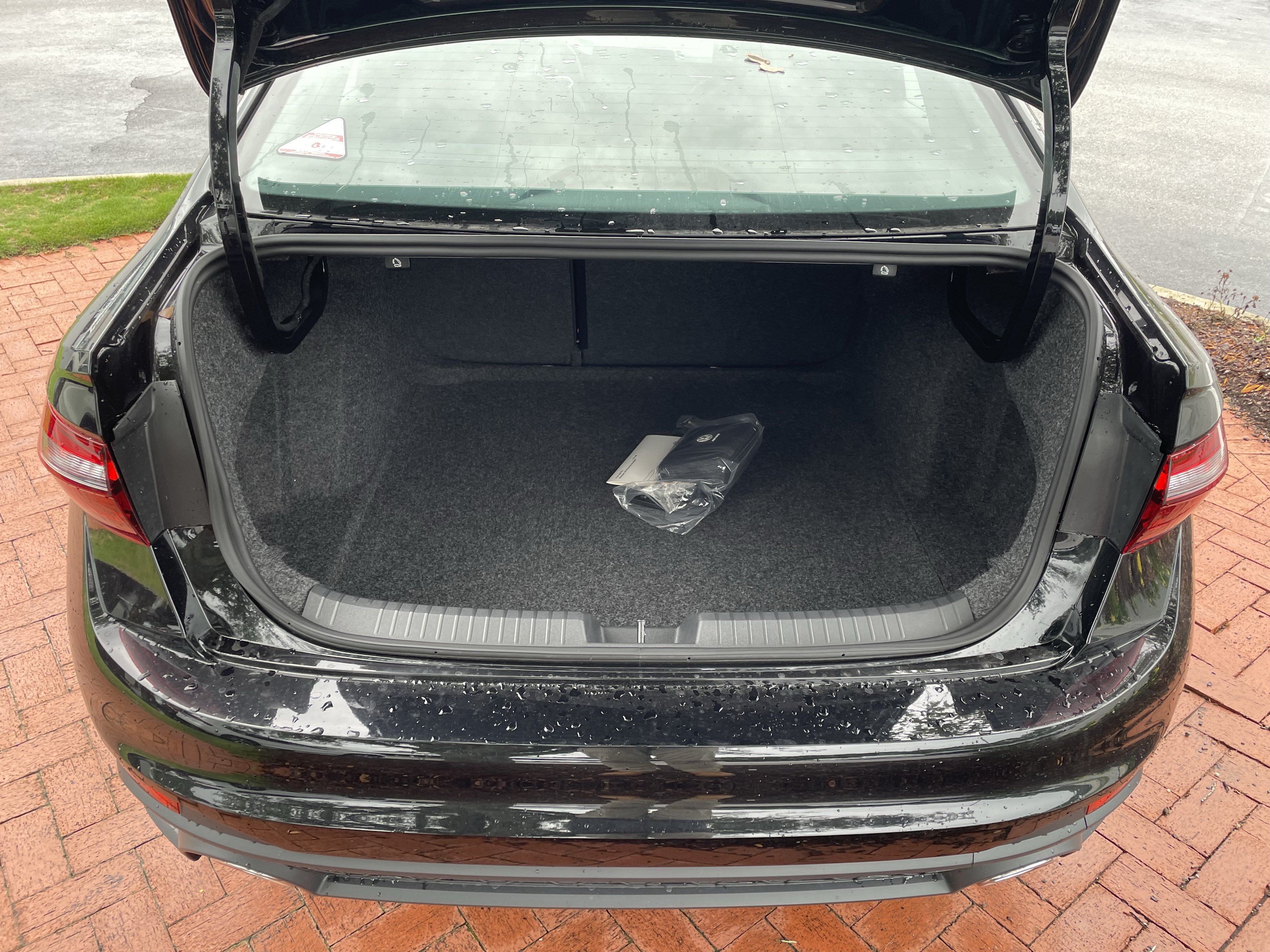 New 2026 Volkswagen Jetta GLI Autobahn FWD image 9
