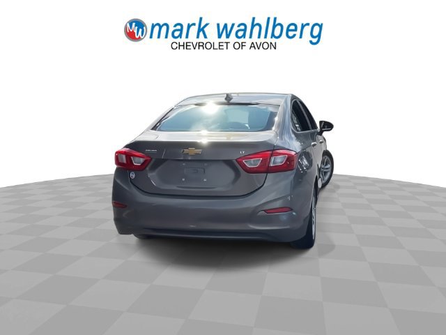 Used 2017 Chevrolet Cruze LT w/ Convenience Package FWD image 7