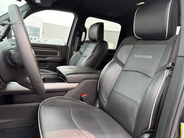 Used 2025 RAM 2500 Laramie w/ Night Edition AWD/4WD image 19