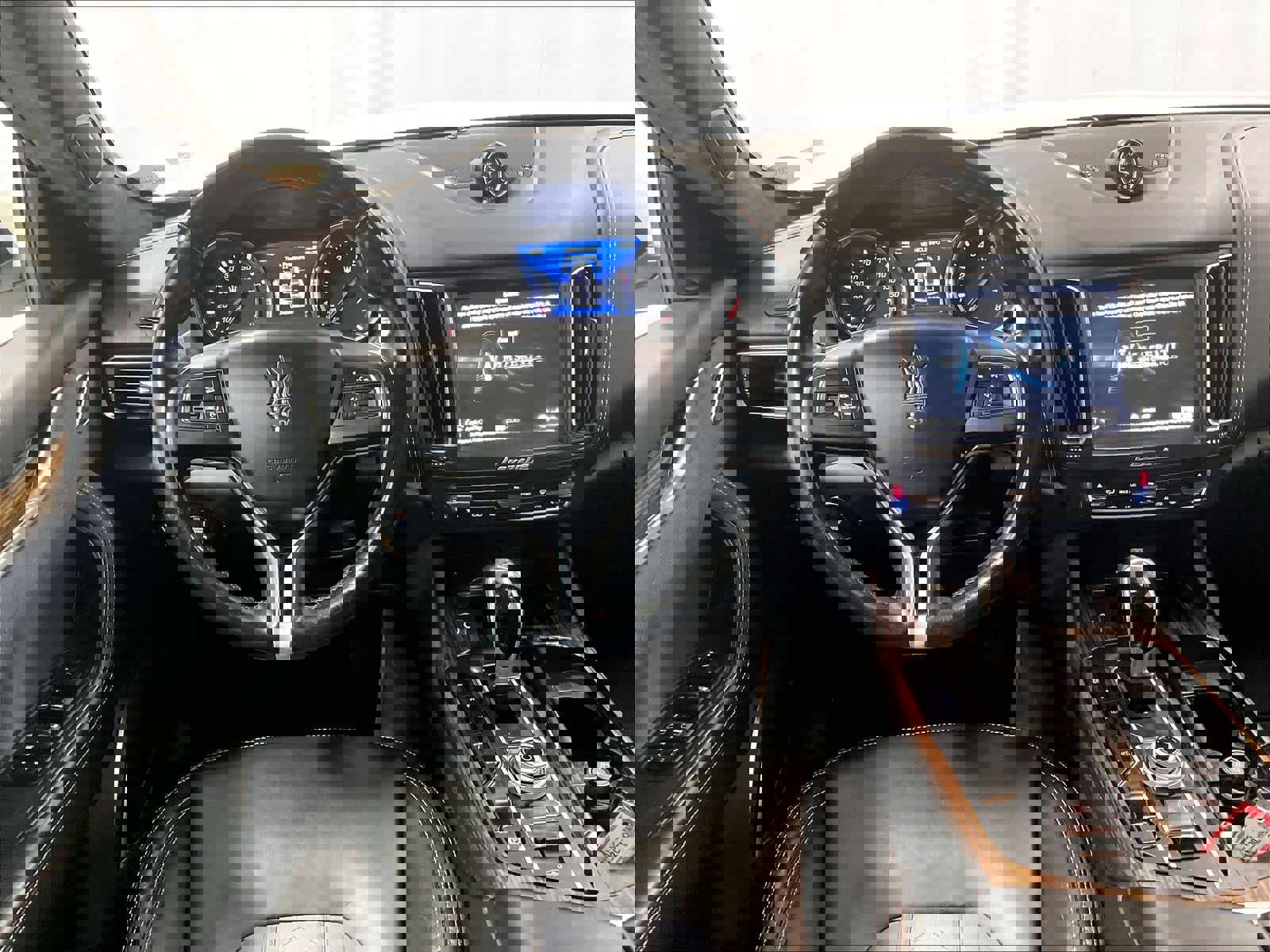 Used 2018 Maserati Levante GranLusso image 17