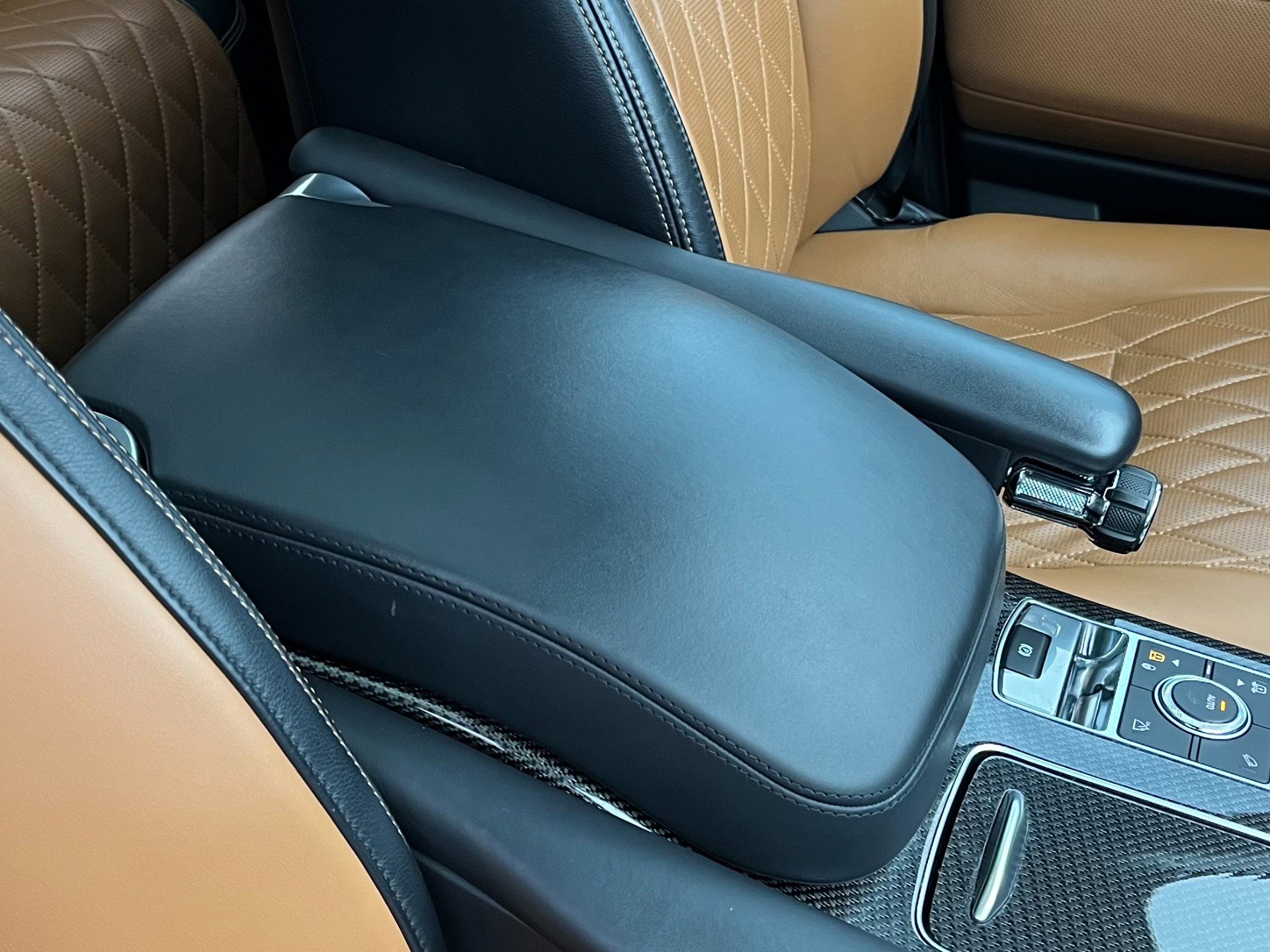 Used 2019 Land Rover Range Rover SV Autobiography Dynamic image 20