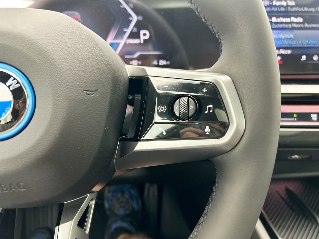 New 2026 BMW i5 eDrive40 w/ M Sport Package image 12