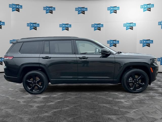 Certified 2023 Jeep Grand Cherokee L Limited w/ Black Appearance Package AWD/4WD image 7