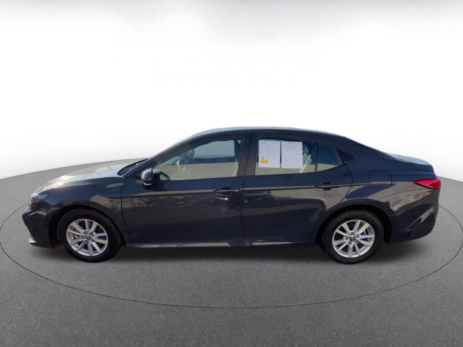 Used 2025 Toyota Camry LE FWD image 8