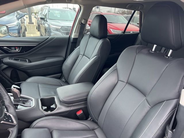 Used 2025 Subaru Outback Limited image 7