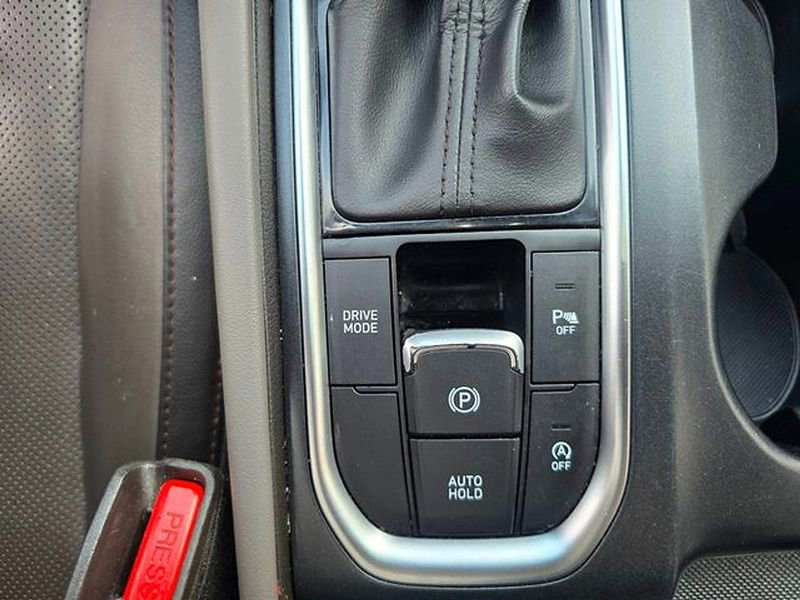 Used 2019 Hyundai Santa Fe Limited FWD image 15