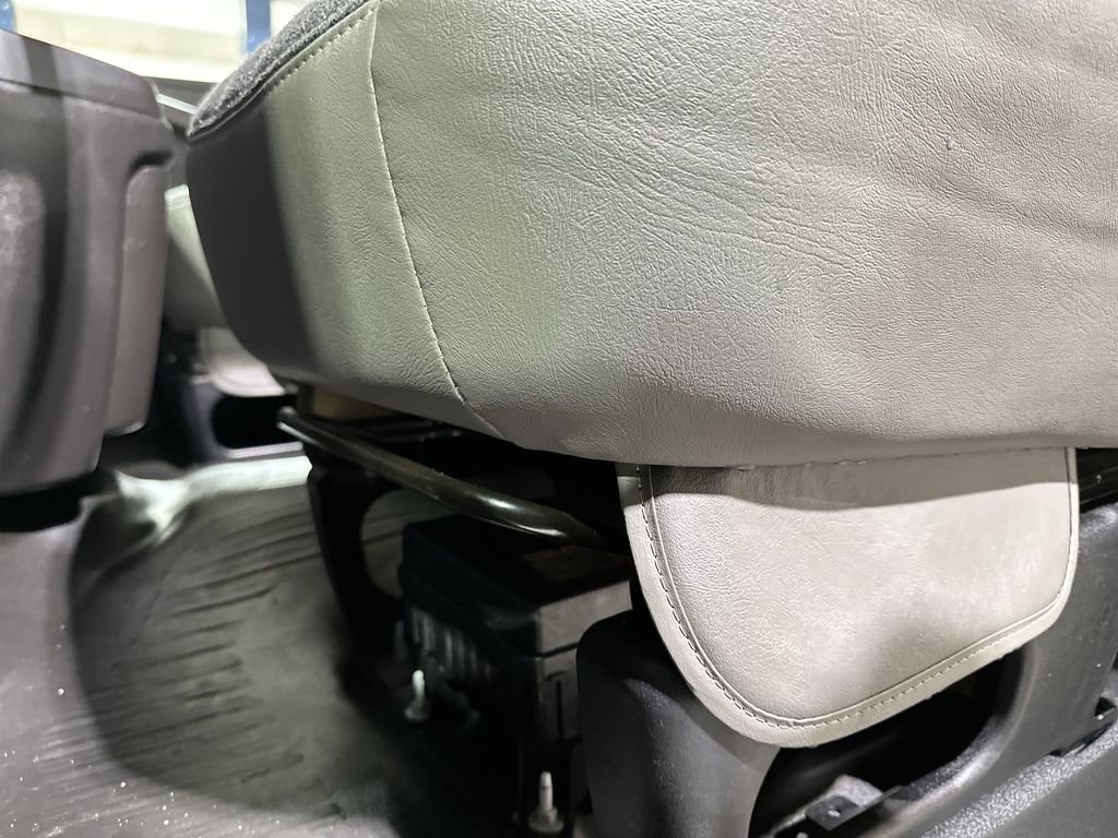 Used 2024 GMC Savana 2500 w/ Driver Convenience Package image 14