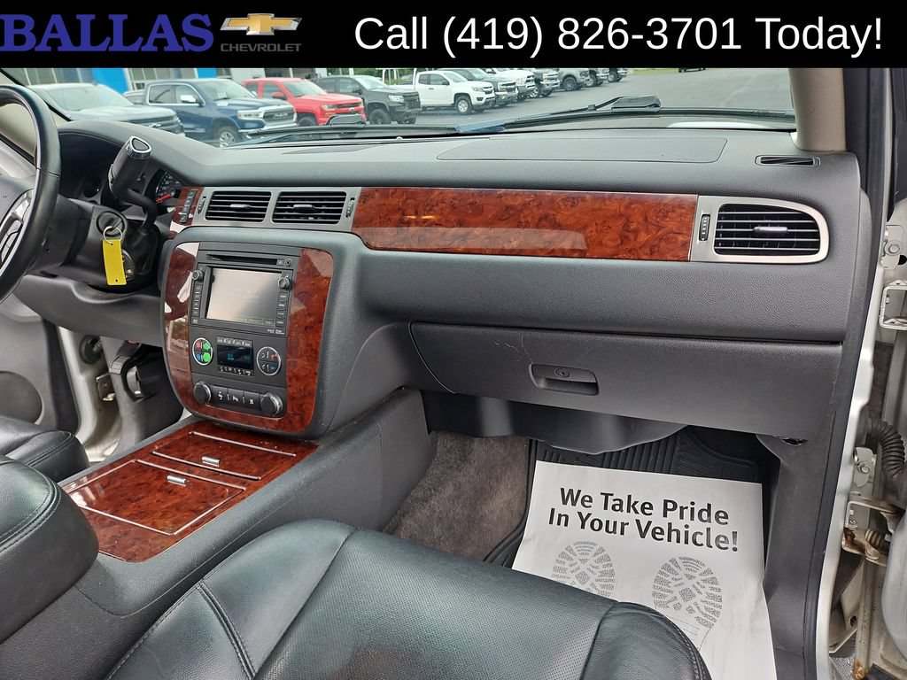 Used 2010 Chevrolet Tahoe LTZ AWD/4WD image 35