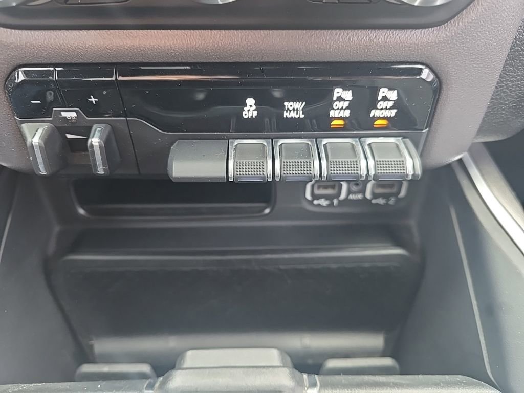 Used 2021 RAM 1500 Big Horn image 29