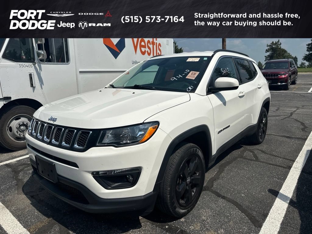 Used 2019 Jeep Compass Latitude w/ Popular Equipment Group AWD/4WD image 1