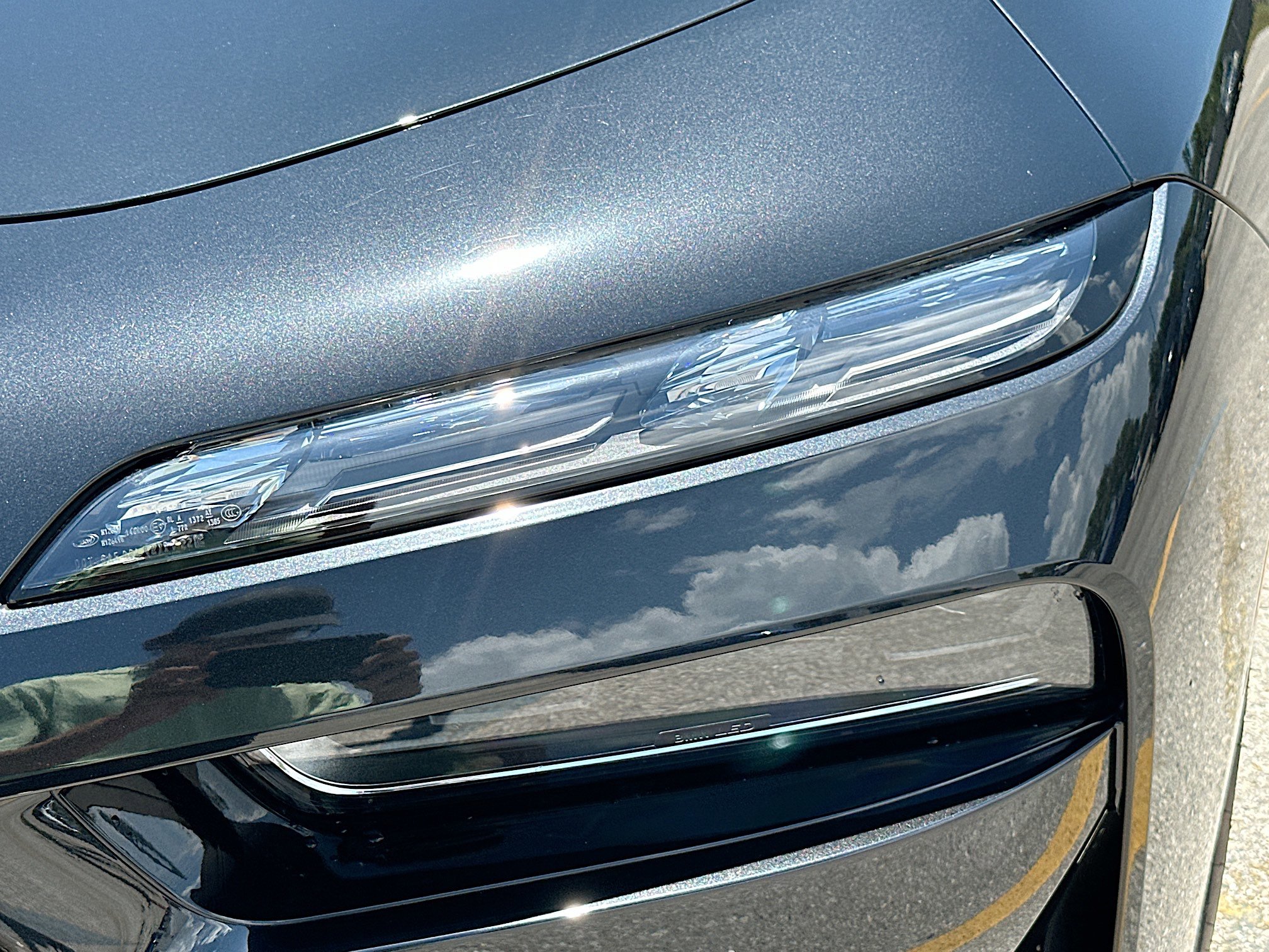 Used 2024 BMW i7 xDrive60 w/ Executive Package image 38